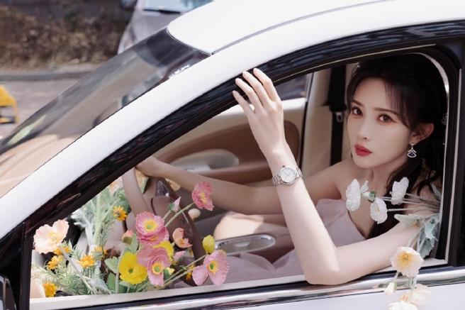 新澳天天彩2025芳草地和汪峰被孟子义卸妆与孟子义汪峰什么节目